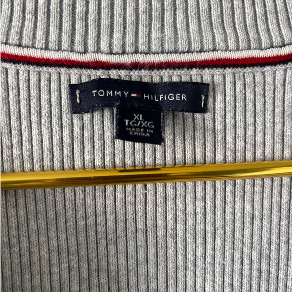 Tommy Hilfiger Sweater in Gray and Navy - Picture 4 of 4